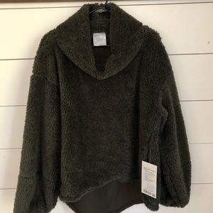 Lululemon Sherpa Pullover